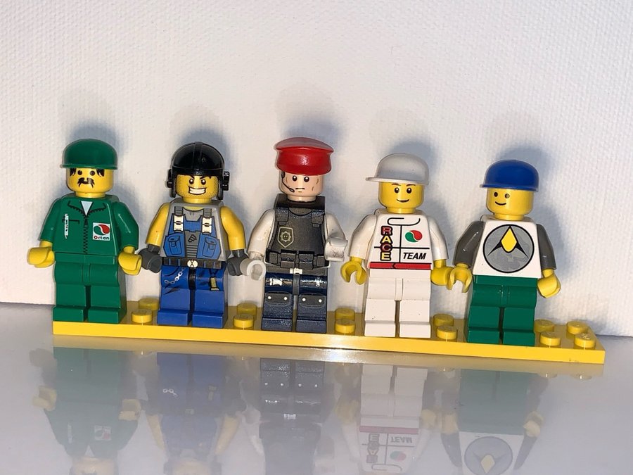 5 st Lego Minifigurer