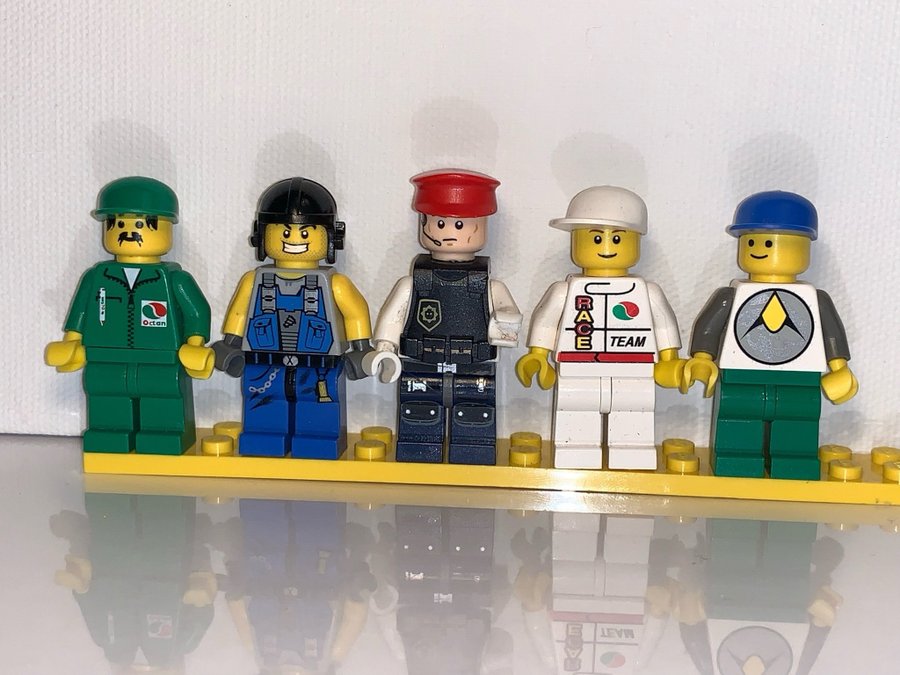 5 st Lego Minifigurer