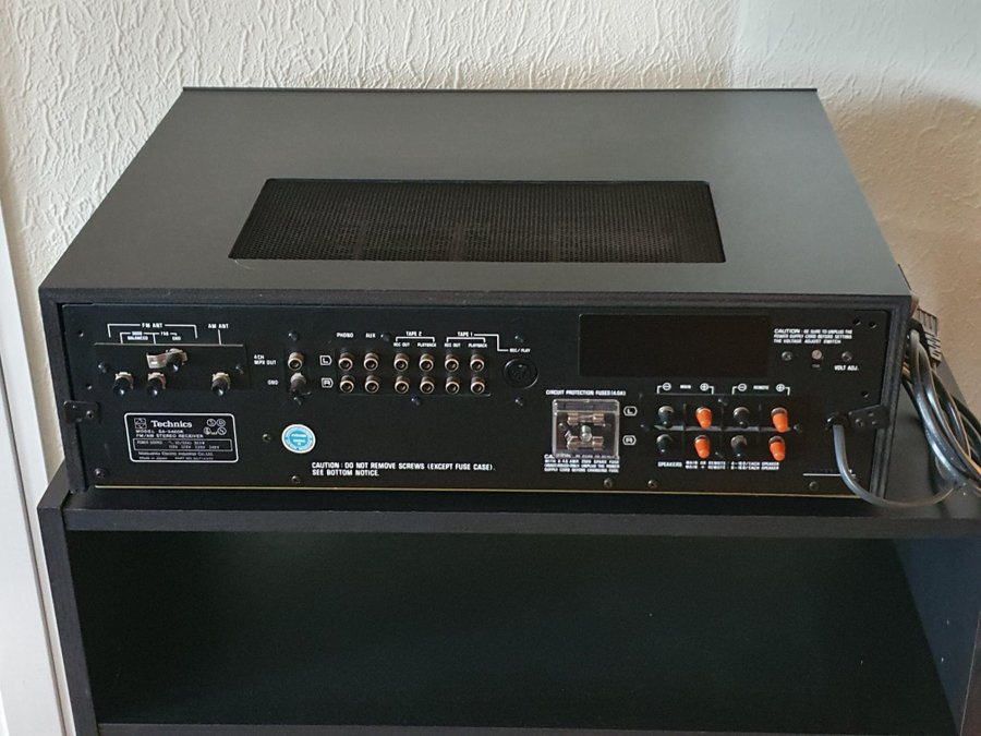 Technics SA-5460K FM/AM Stereo Receiver - som behöver repareras