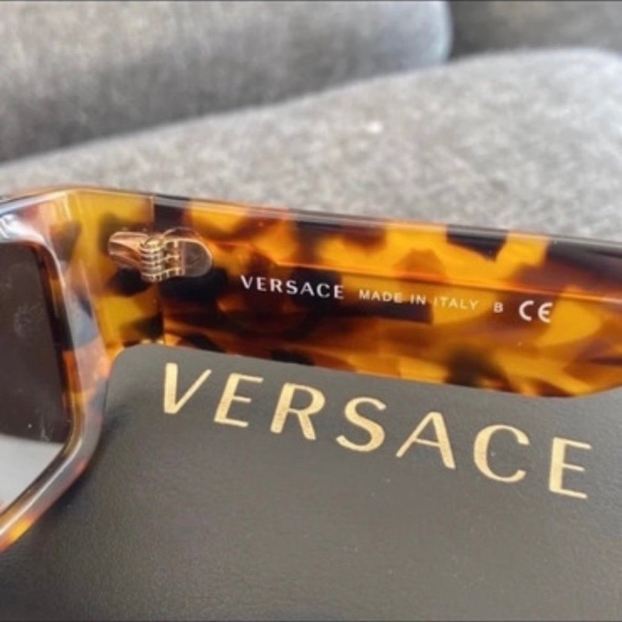 Versace Solglasögon