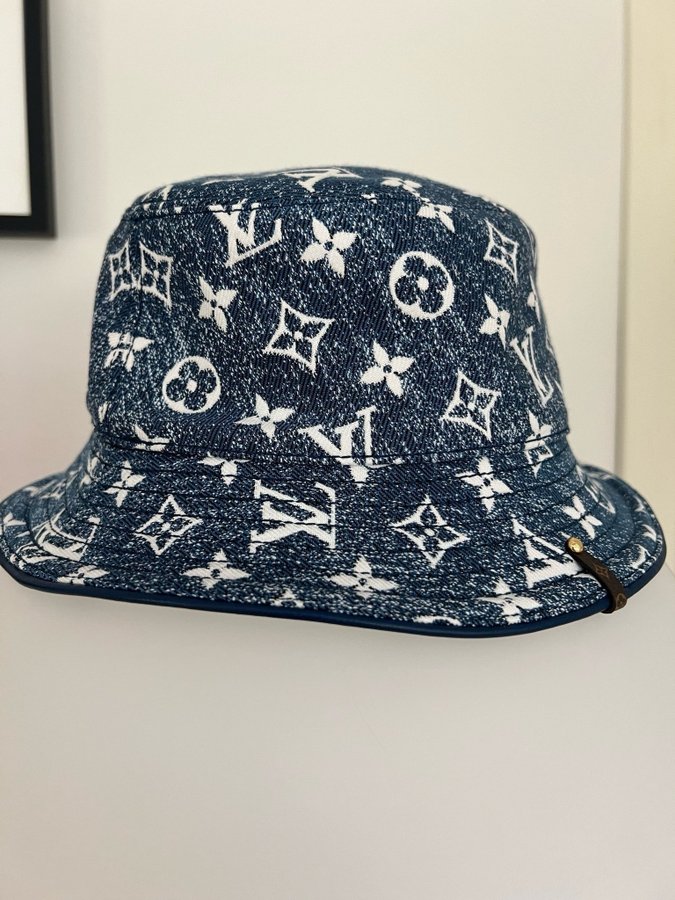 Louis Vuitton blå buckethat / hinkhatt, storlek S