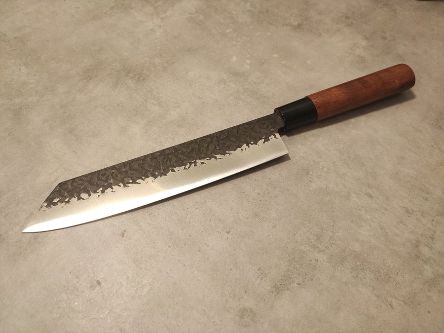 Kockkniv lång, mycket snygg och gedigen känsla