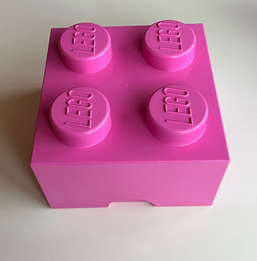 LEGO förvaringslåda rosa, mörkrosa. Fint skick!