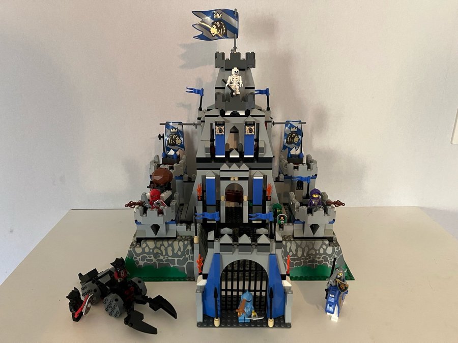 LEGO Knights Kingdom 8781 8799  8800