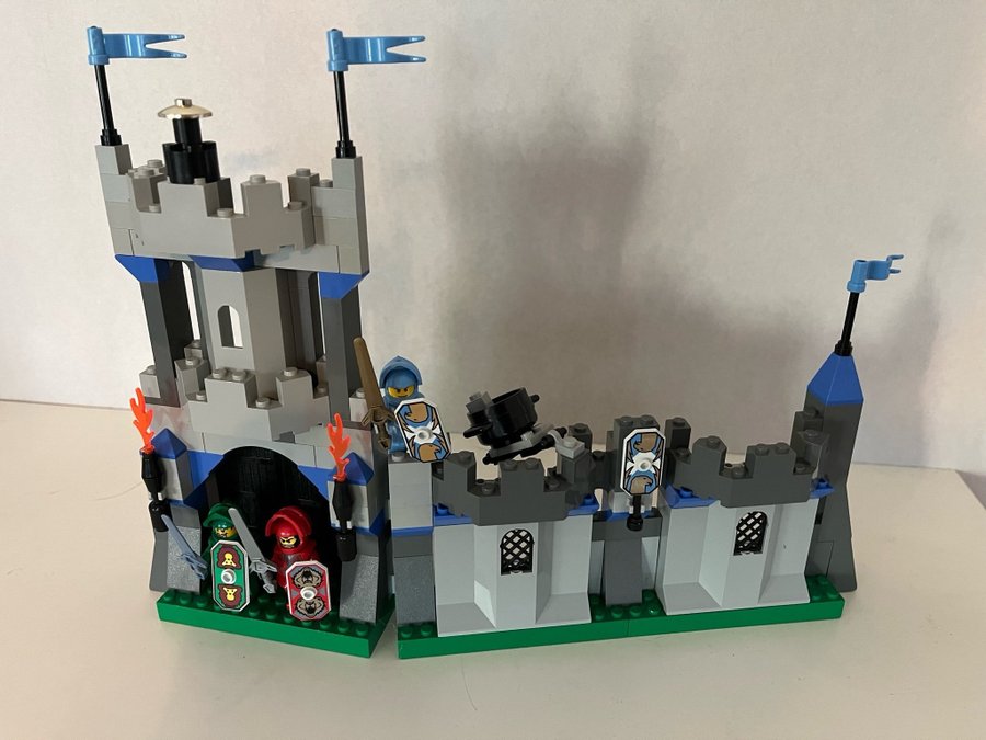 LEGO Knights Kingdom 8781 8799  8800