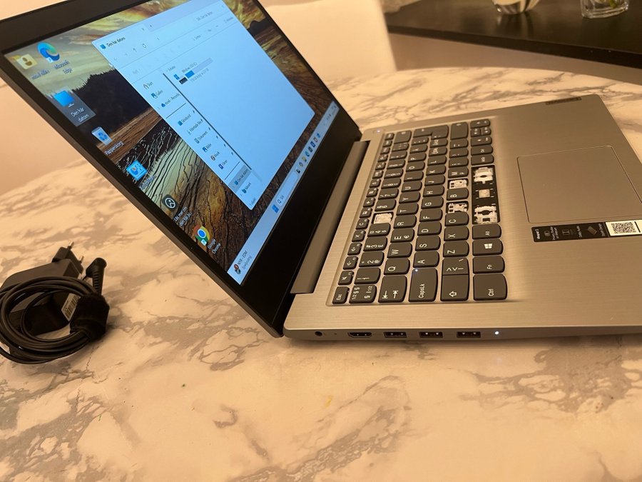 Lenovo Ideapad 3