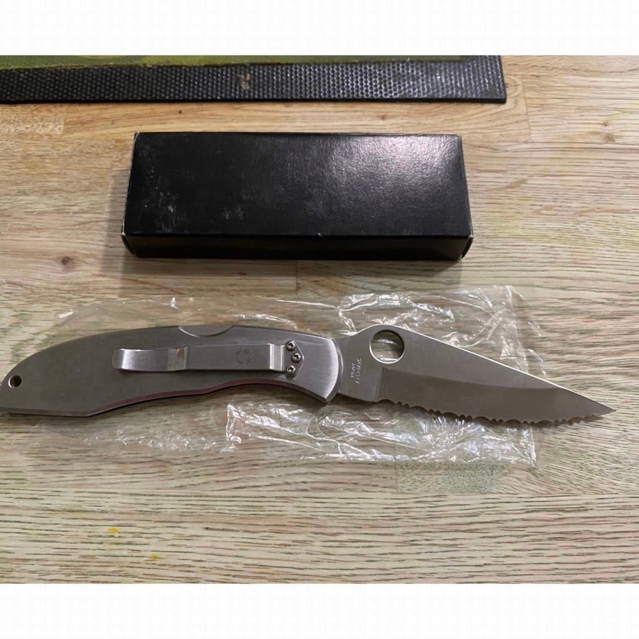 Spyderco Endura 2 Ny och oanvänd komplett med box