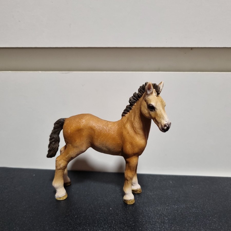 Schleich 13714 Tennessee Walker Ettåring