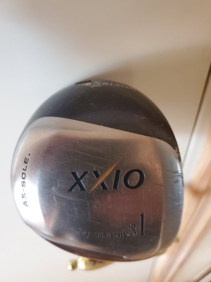 Srixon XXIO Driver 100°