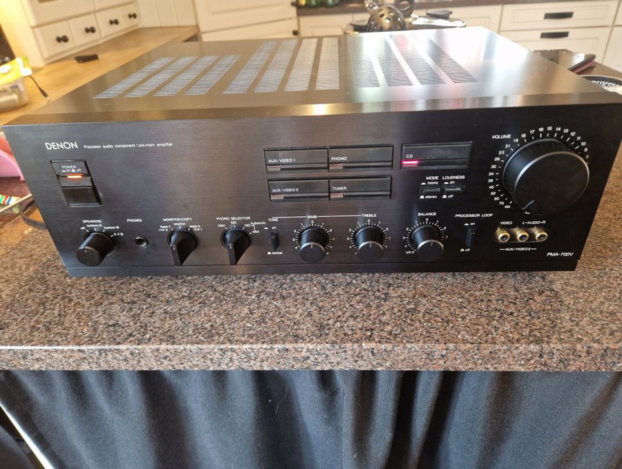 Denon PMA-700V Förstärkare