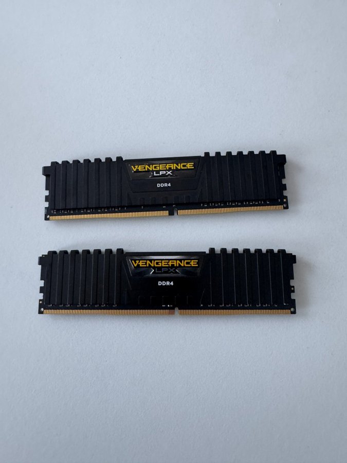 Corsair Vengeance LFX DDR4 16GB (2x8GB) 3200MHz