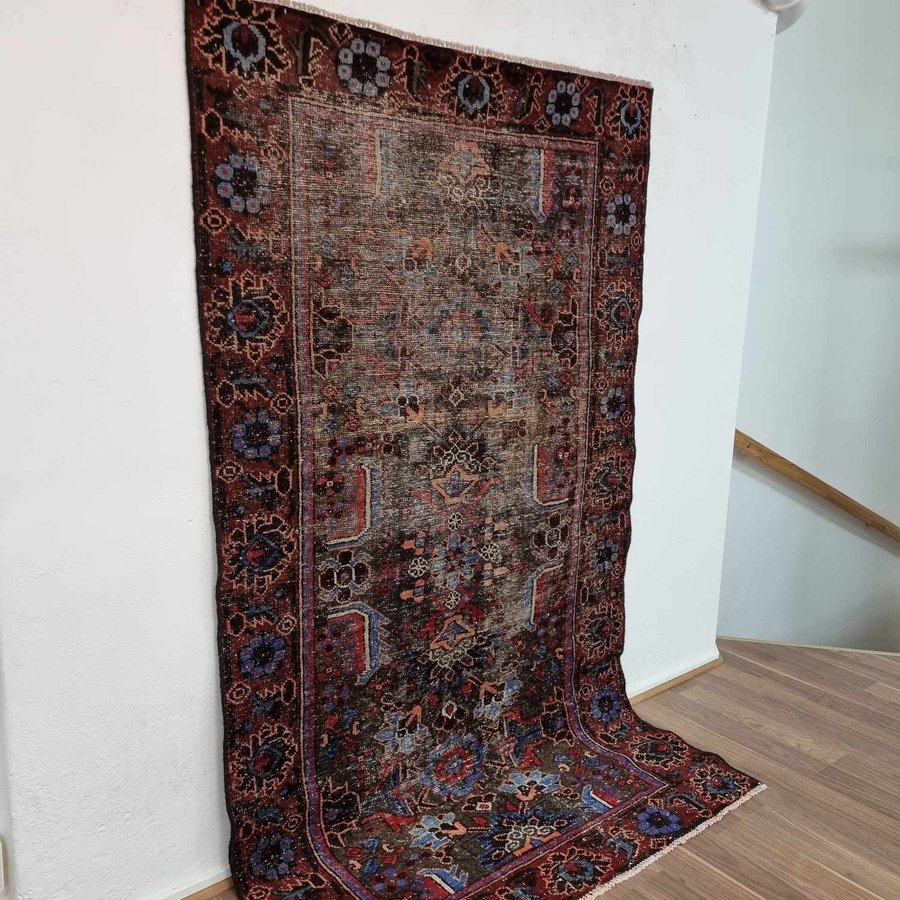 Unik Äkta Vintage matta ca: 210x122 cm - LAGERRENSNING AUKTION