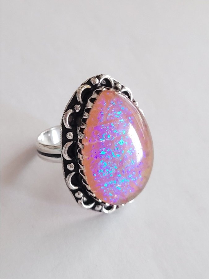 Triplett Opal, ring stl. 17,5