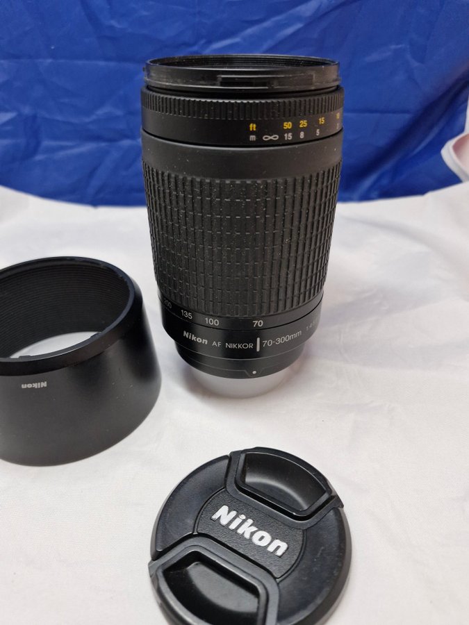 Nikon AF Nikkor 70-300mm 1:4-56 G objektiv