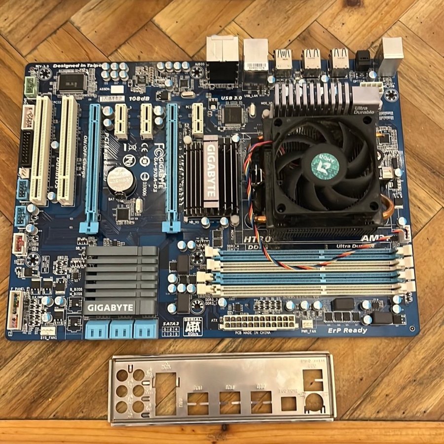 Gigabyte GA-970A-D3 Moderkort