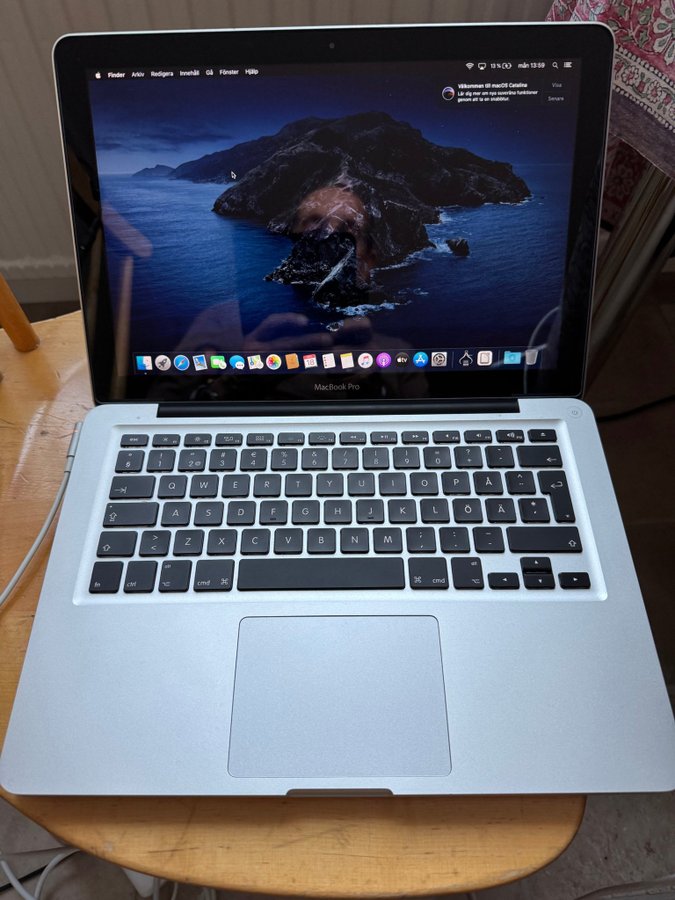 Finskick i5 Intel, 3,1 GHz MacBook Pro 16GB/256GB SSD Office serie