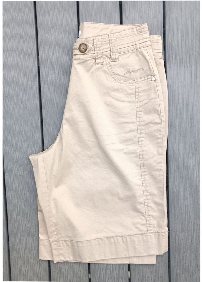 Abacus Golfshorts Shorts Dam Strl 38 Som Nya Nypris ca 900 kr