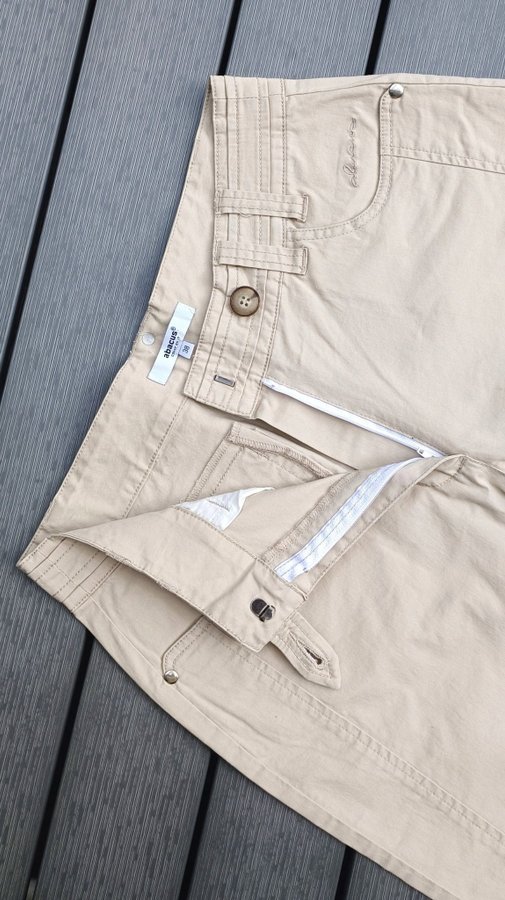 Abacus Golfshorts Shorts Dam Strl 38 Som Nya Nypris ca 900 kr