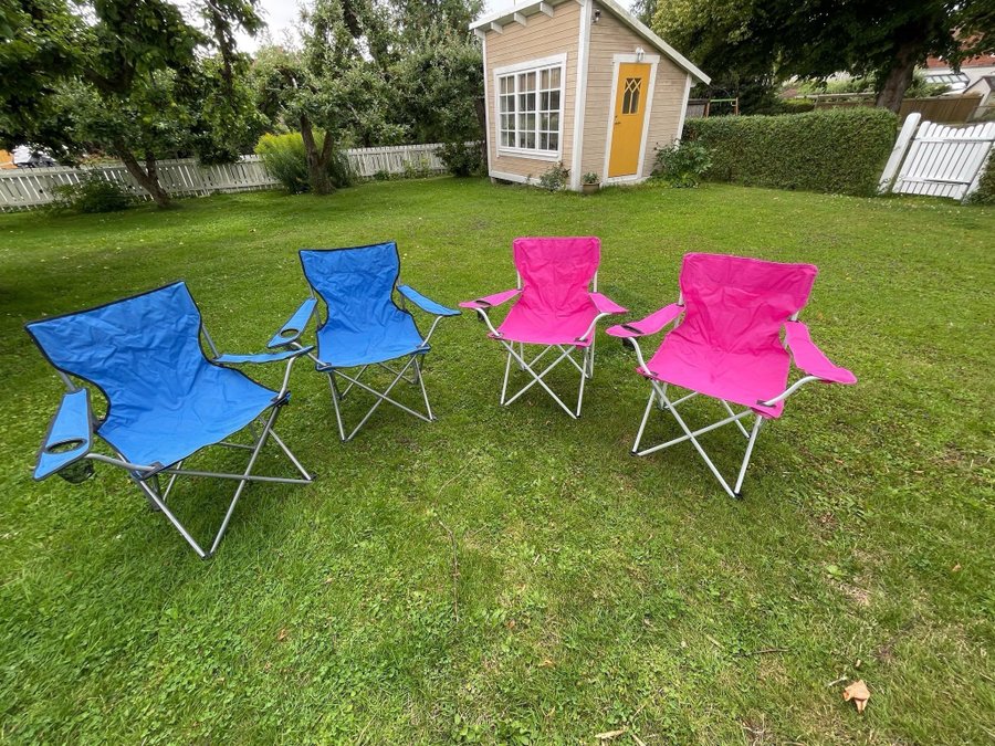 Campingbord och 4 campingstolar