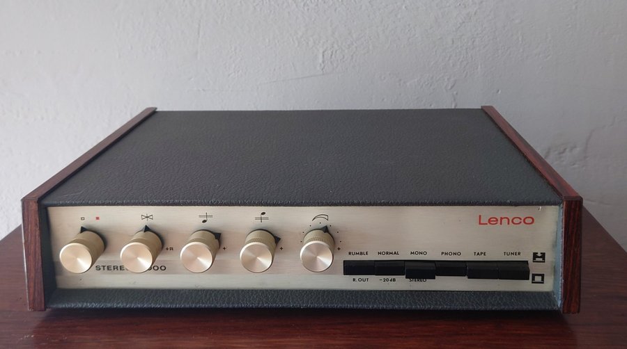 Lenco Stereo Förstärkare Type ST 3000