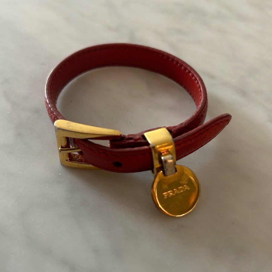 Prada armband äkta saffiano läder