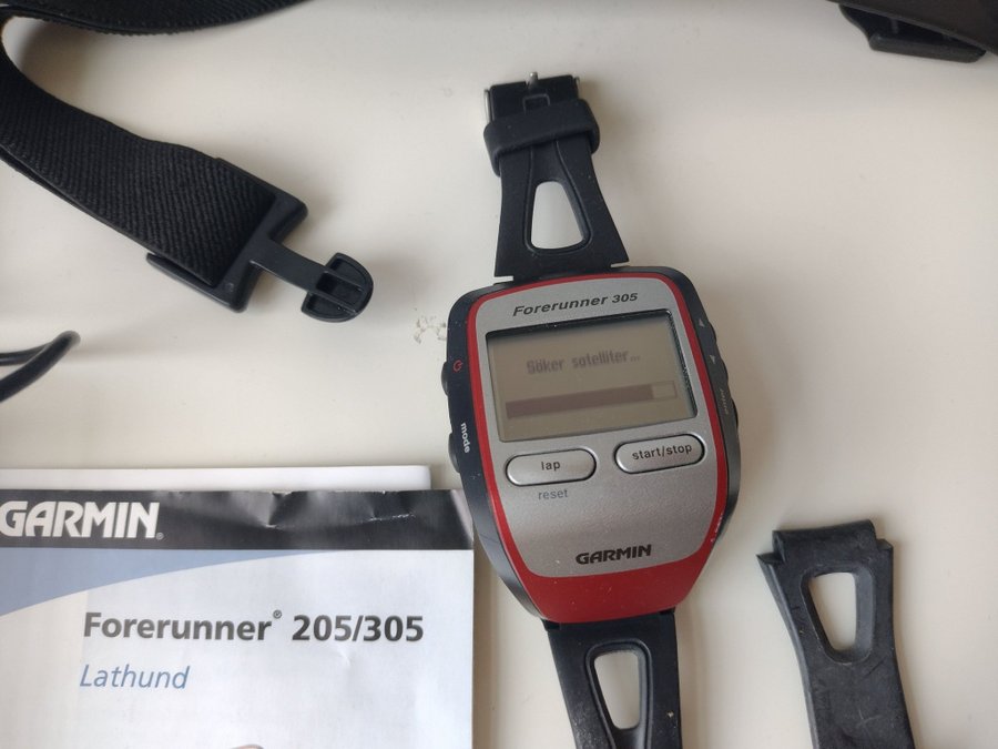 1 KRONA Garmin Forerunner 305-klocka med högkänslig GPS och pulsmätar