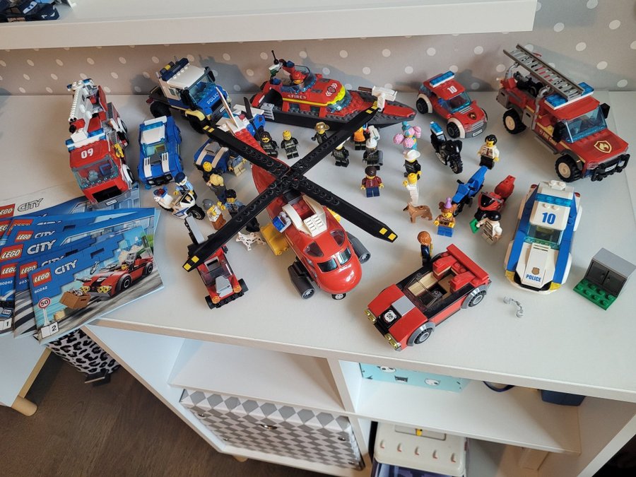 Lego City - Brandbilar, Polisbilar, Helikopter  Mer!