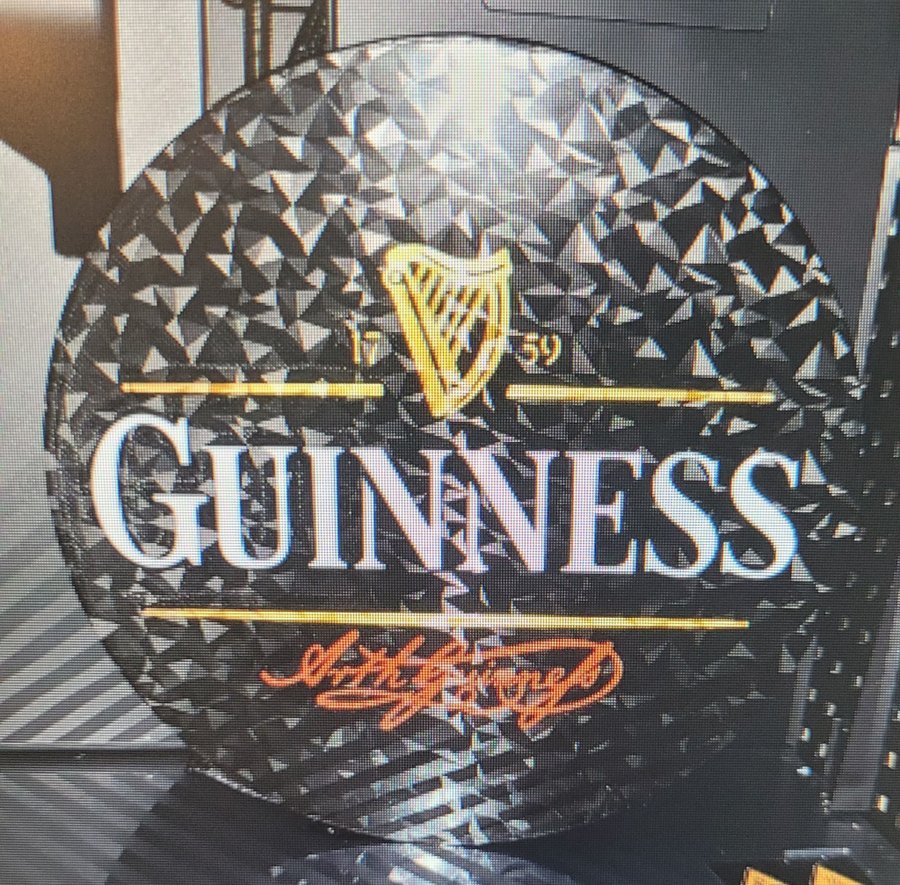 Guinness vägglampa