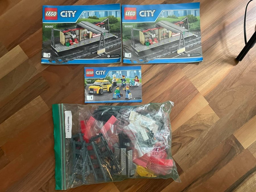 LEGO City Tågstation 60050