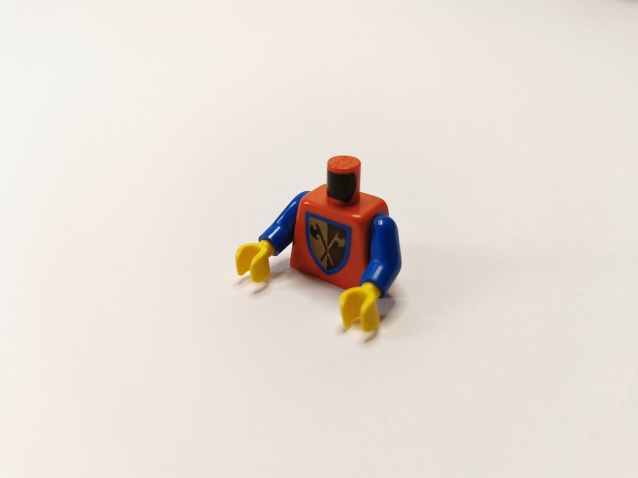 Lego - minifigur - torso - castle - yxor - part 973p42c01 - röd/blå