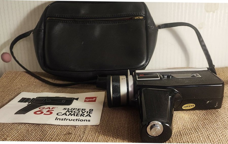 GAF 65 Super 8 Filmkamera med väska