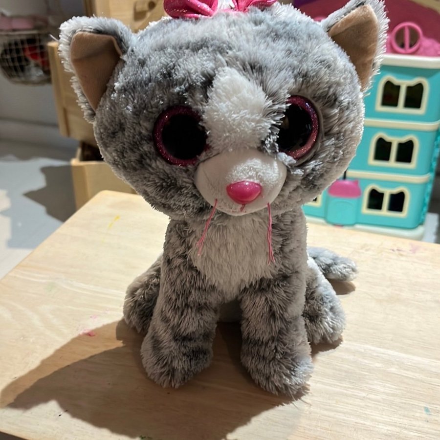 Ty Beanie Boo - Grå katt med rosa rosett