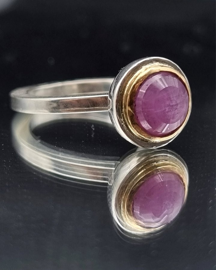 Macedonian Ruby in 18kGold Bezel and 925 Silver Ring