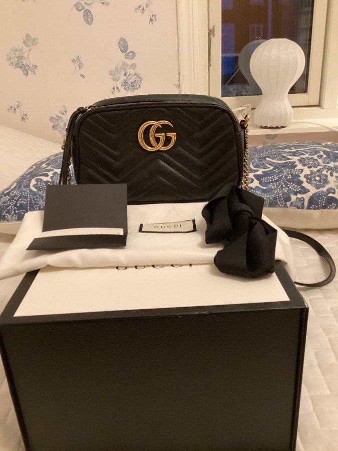 Gucci Marmont small matelasse shoulder bag