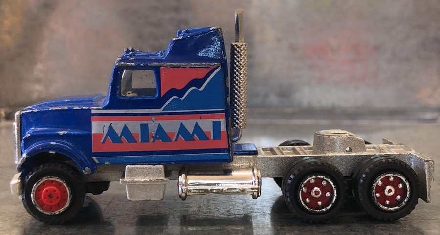 Majorette Lastbil/Dragare Miami 1:87