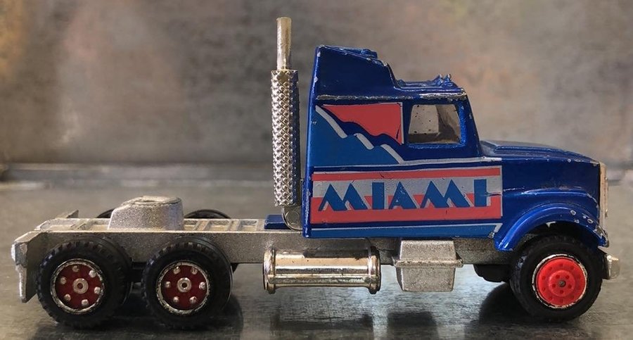 Majorette Lastbil/Dragare Miami 1:87