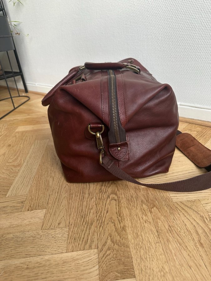 Leather Medium Travel Explorer Brown