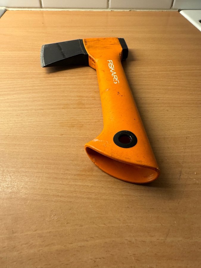 Fiskars yxa lite yxa