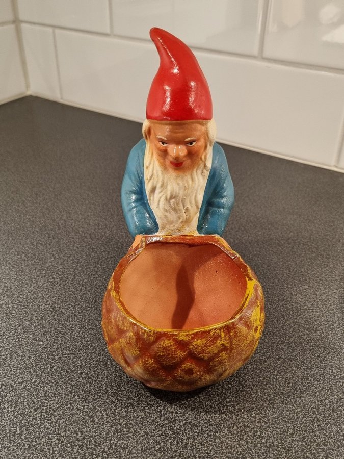 Äldre tomte I keramik (Tysk?)