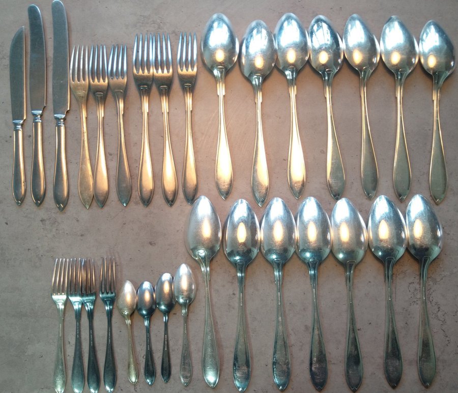 Gense Svensk spets 31 delar bestick / Nysilver/ALP Rostfritt / Retro / Vintage