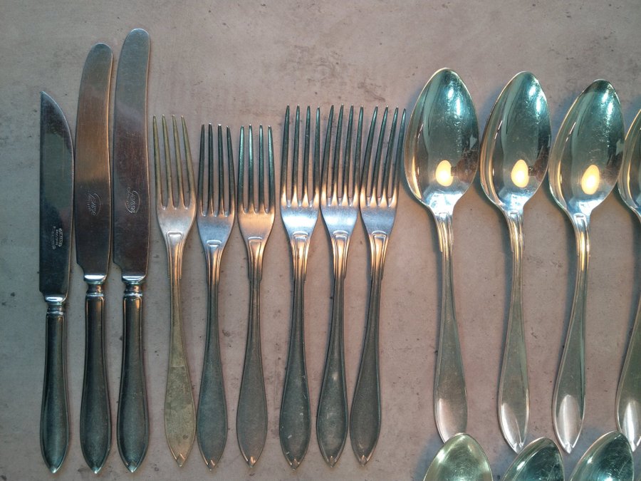 Gense Svensk spets 31 delar bestick / Nysilver/ALP Rostfritt / Retro / Vintage