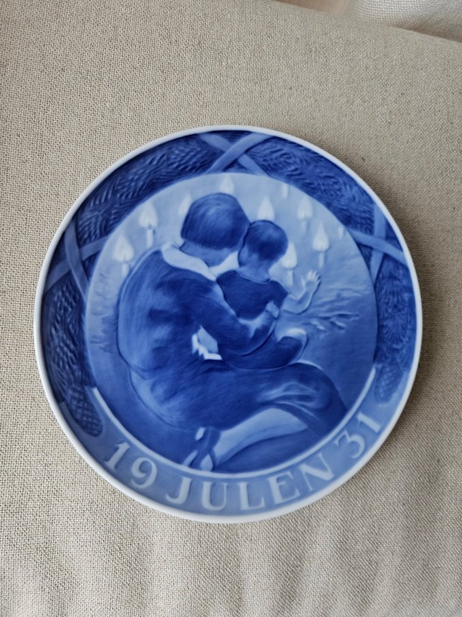 Royal Copenhagen Jultallrik 1931