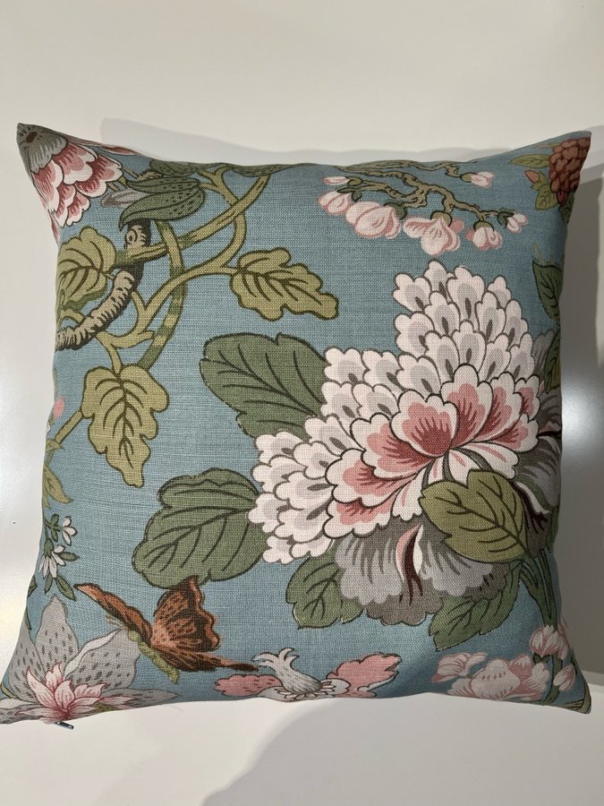 KUDDFODRAL TYG FRÅN SVENSKT TENN / GP  J BAKER / TEXTIL MAGNOLIA