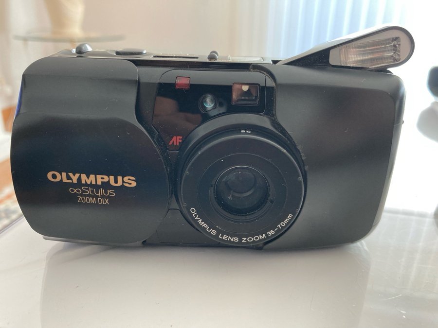 Olympus 8 Stylus Zoom DLX