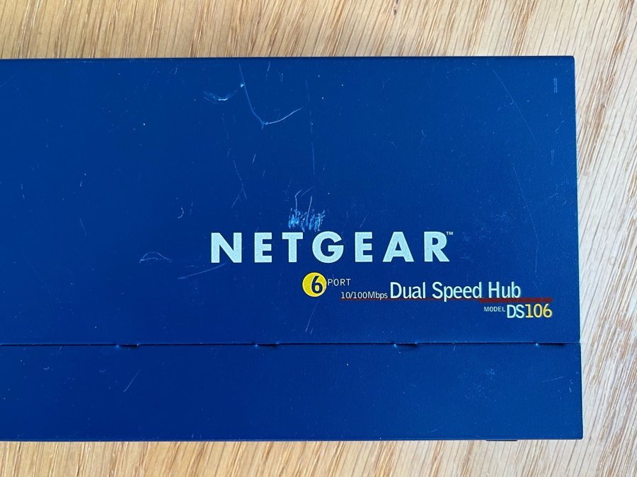 NETGEAR DS106 6-Port Dual Speed Hub