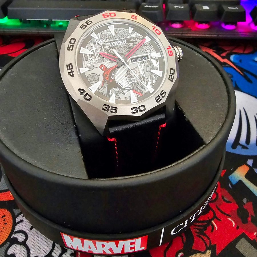 Citizen Marvel Spiderman Eco-Drive Titanium Armbandsur