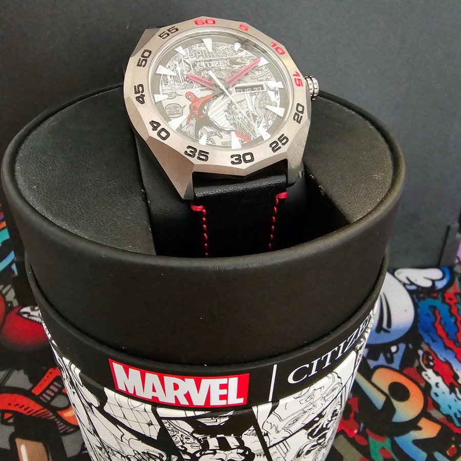 Citizen Marvel Spiderman Eco-Drive Titanium Armbandsur