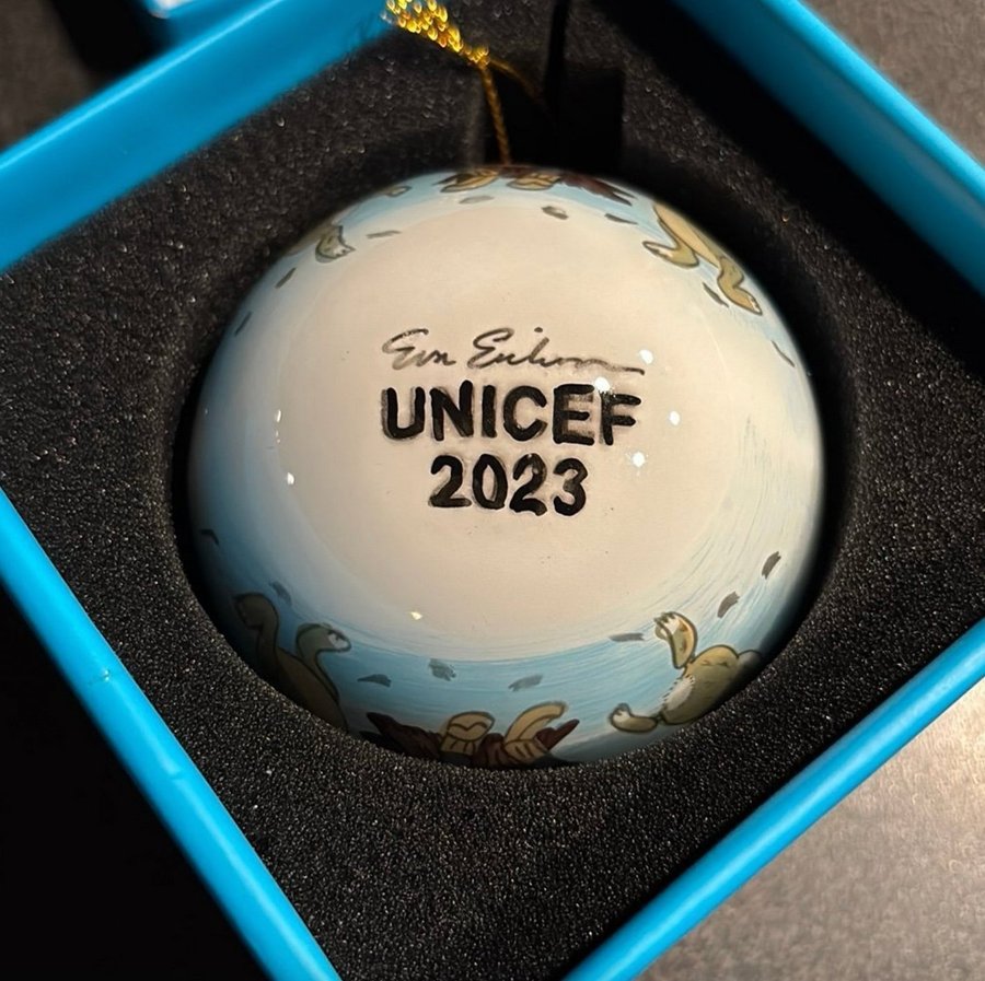 3 ST HELT NYA UNICEF Julgranskulor, Eva Eriksson 2023 - i presentask