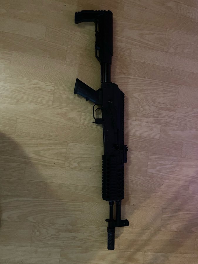 Luftgevär CROSMAN FULL AUTO AK1 4,5MM BB