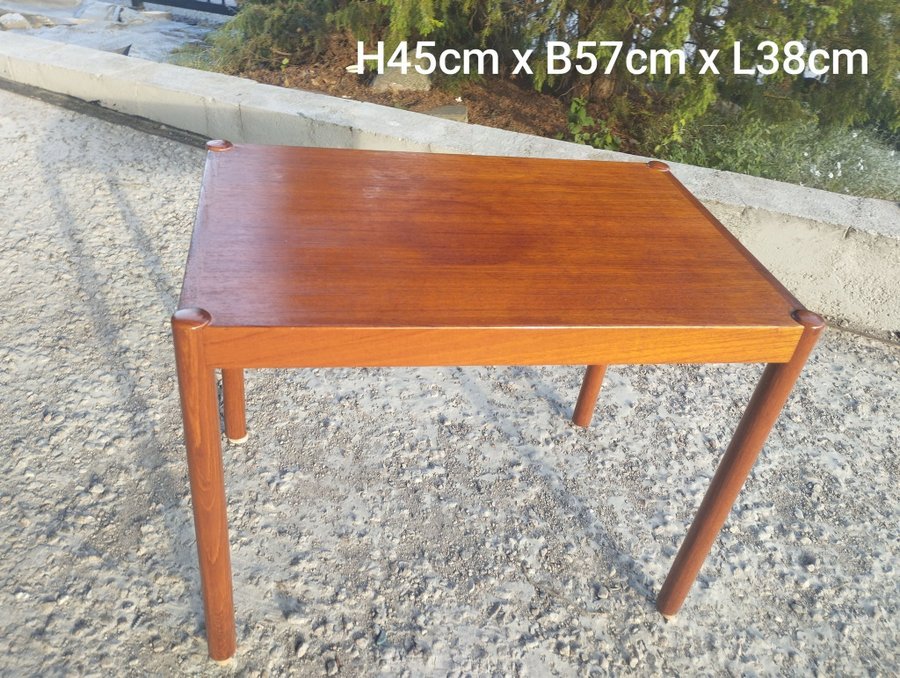 Retro sidobord i teak, 1970-tals